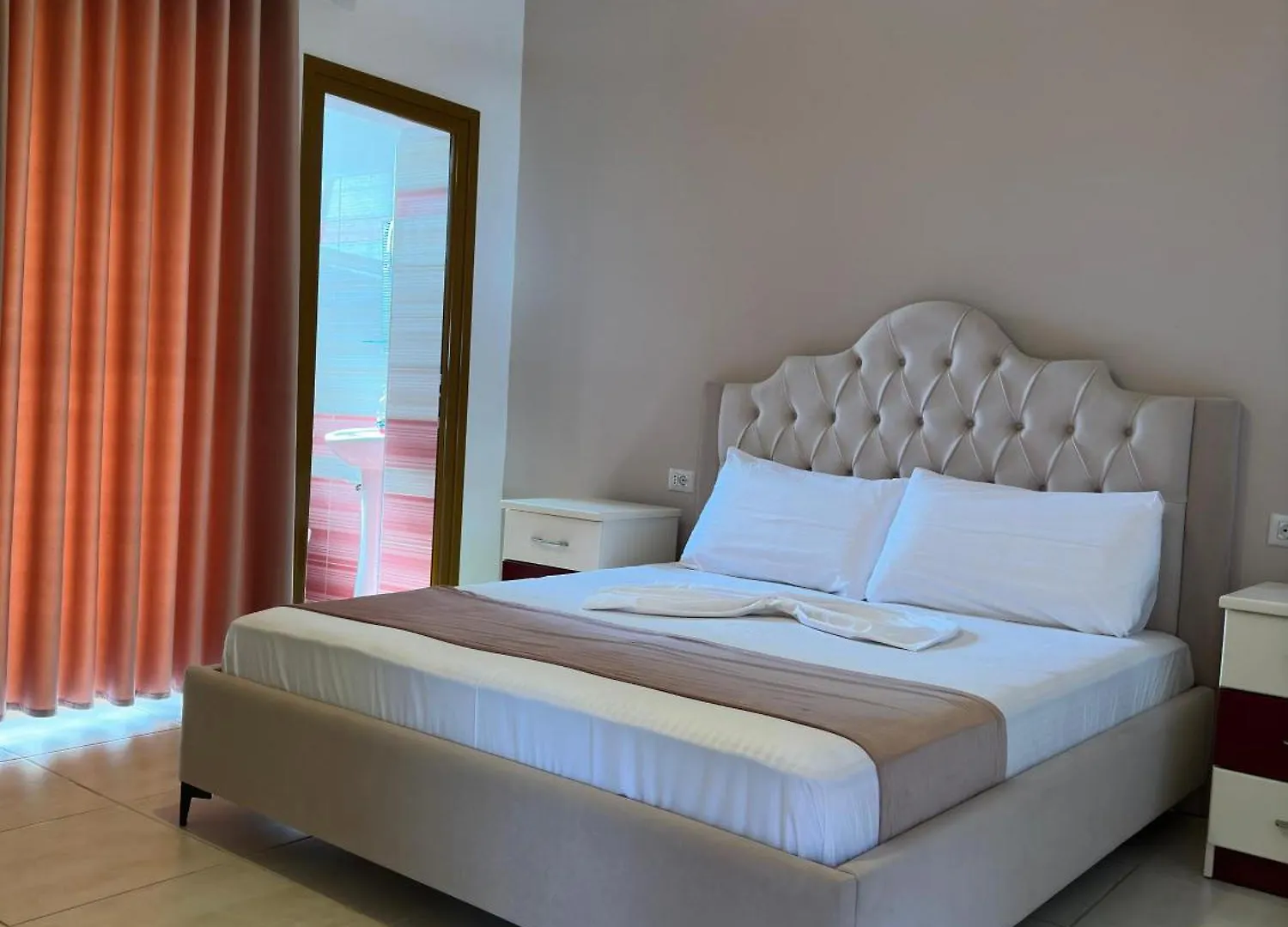 Affittacamere Evelina Ernild Rooms Sarandë